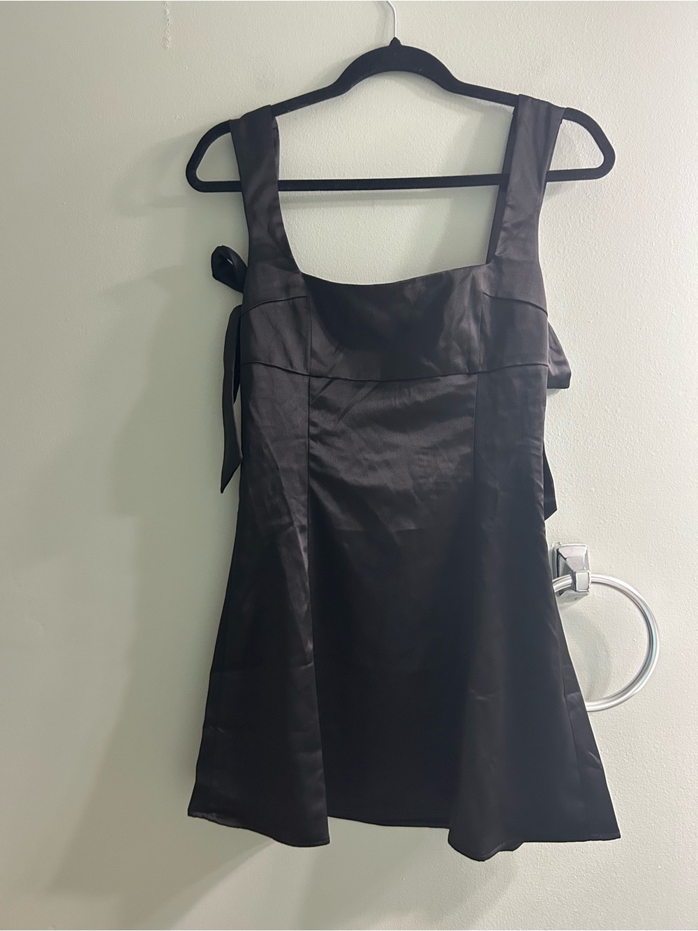 NWT Urban Outfitters Bri Double Bow Satin Mini Dress in black - Picture 6 of 9